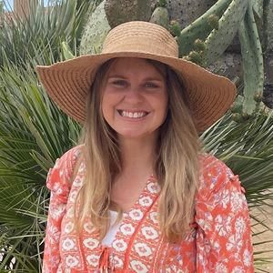 Meet your Posher, Holly